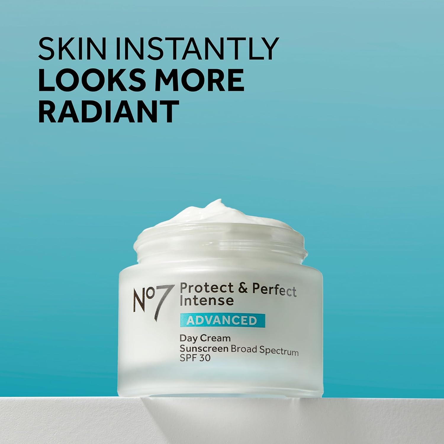 No7 Protect & Perfect Intense Advanced Fragrance-Free Day Cream SPF 30 - Anti-Aging Facial Moisturizer with Anti-Wrinkle Technology - Hydrating Hyaluronic Acid Cream for Radiant Youthful Skin (50ml)